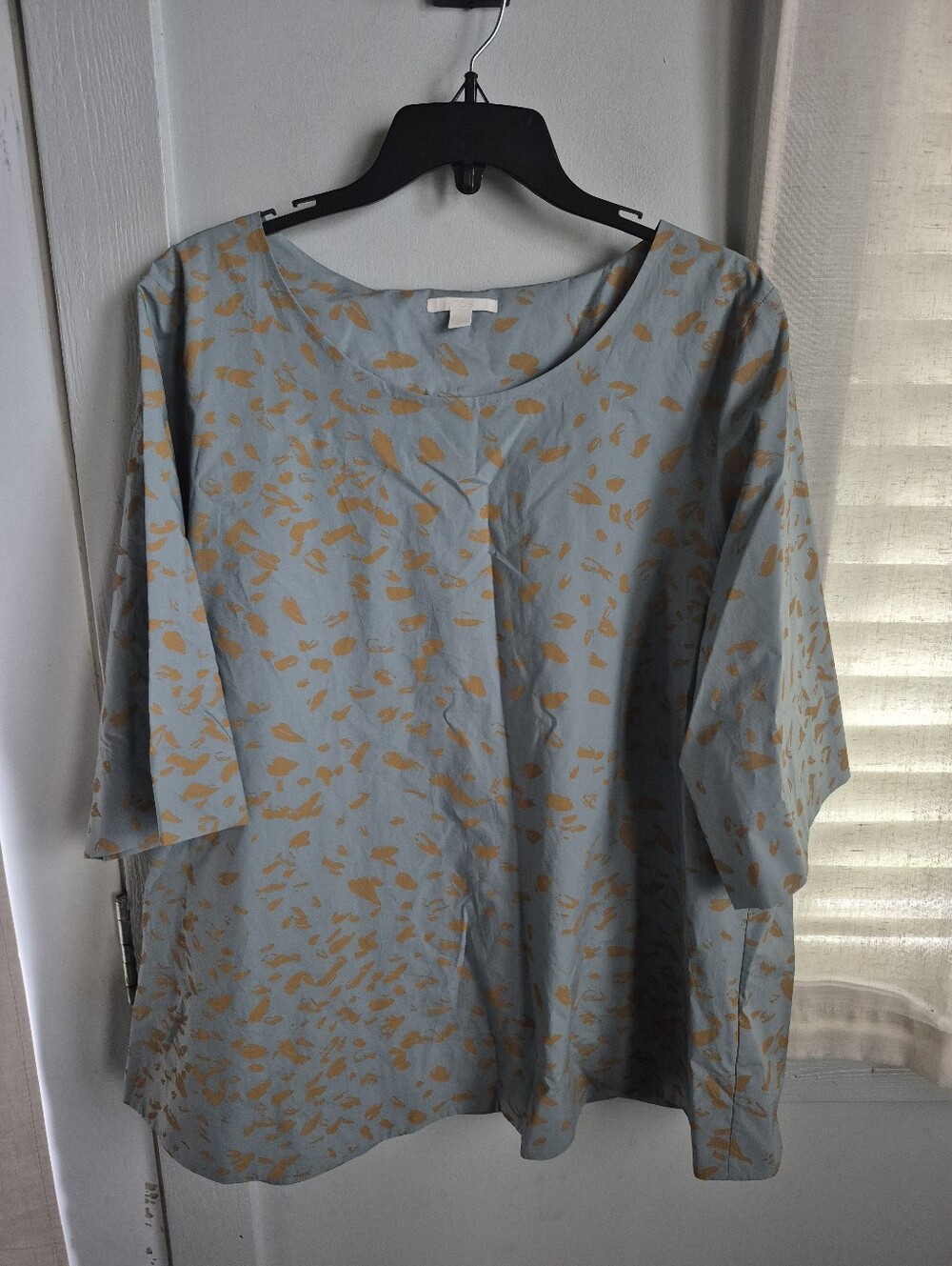 Relaxed Fit Blue & Tan Print Women's Top